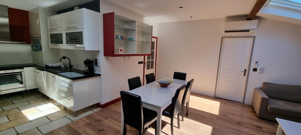 Loft 80M2 En Plein Coeur De La Vieille Ville 3 Etoiles Toulon Exteriör bild